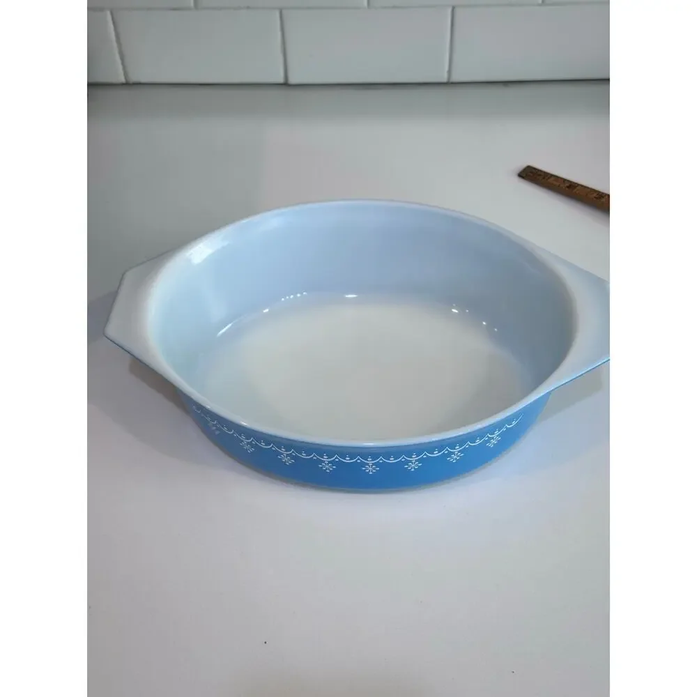 Vintage Pyrex Blue & White Snowflake Dish Bowl